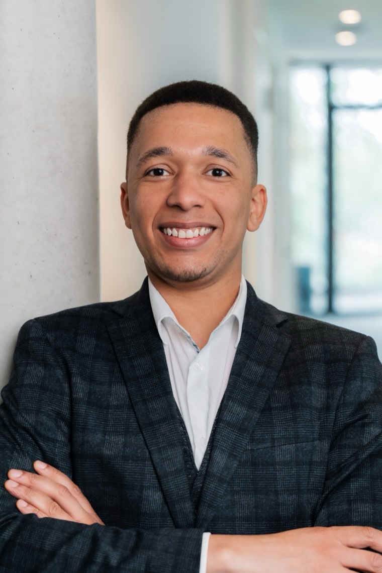 Patrick Moyo — Career Guide & Financial Guide